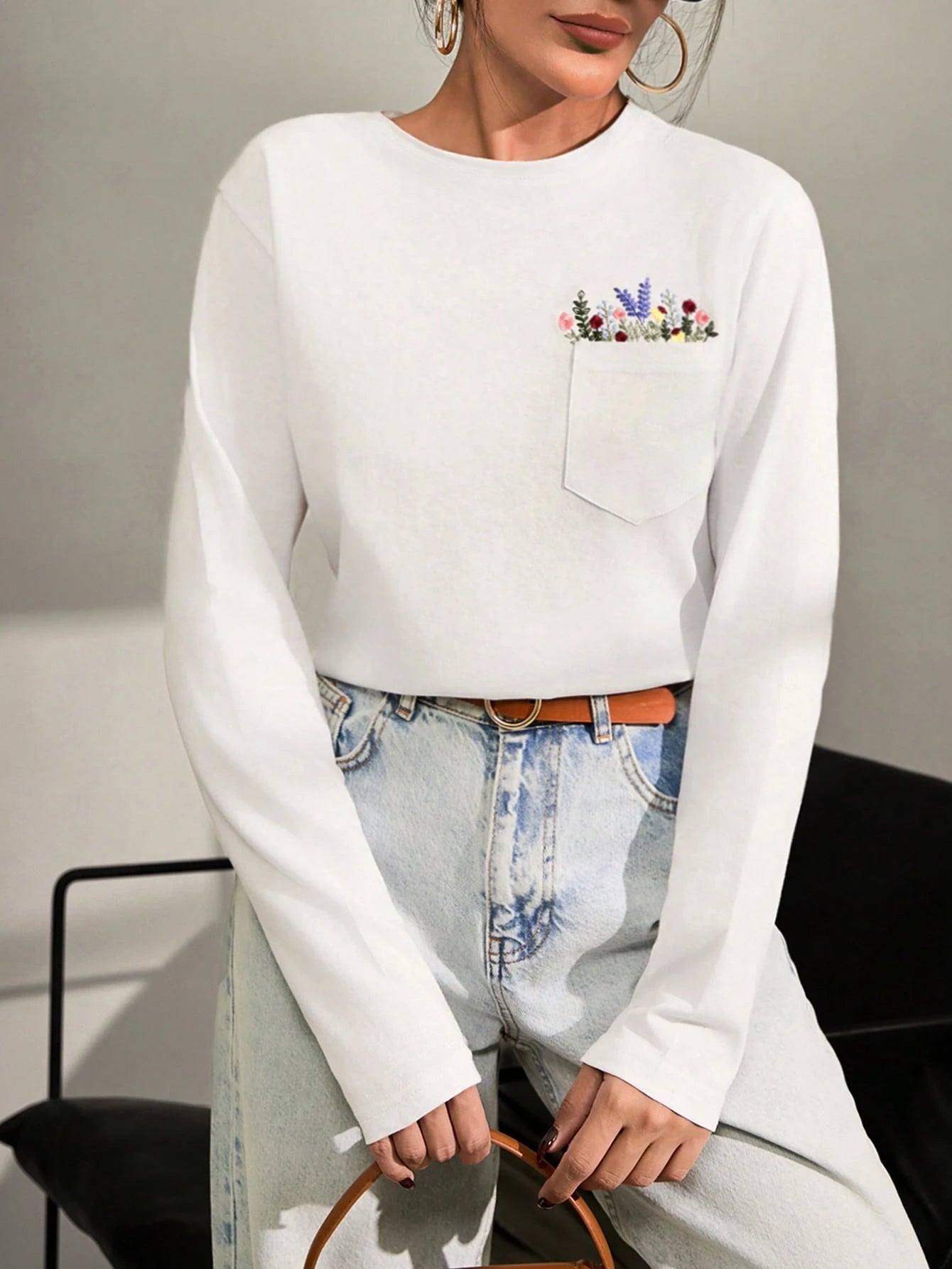 SHEIN White Flower Embroidery T-Shirt Size 10 (M)