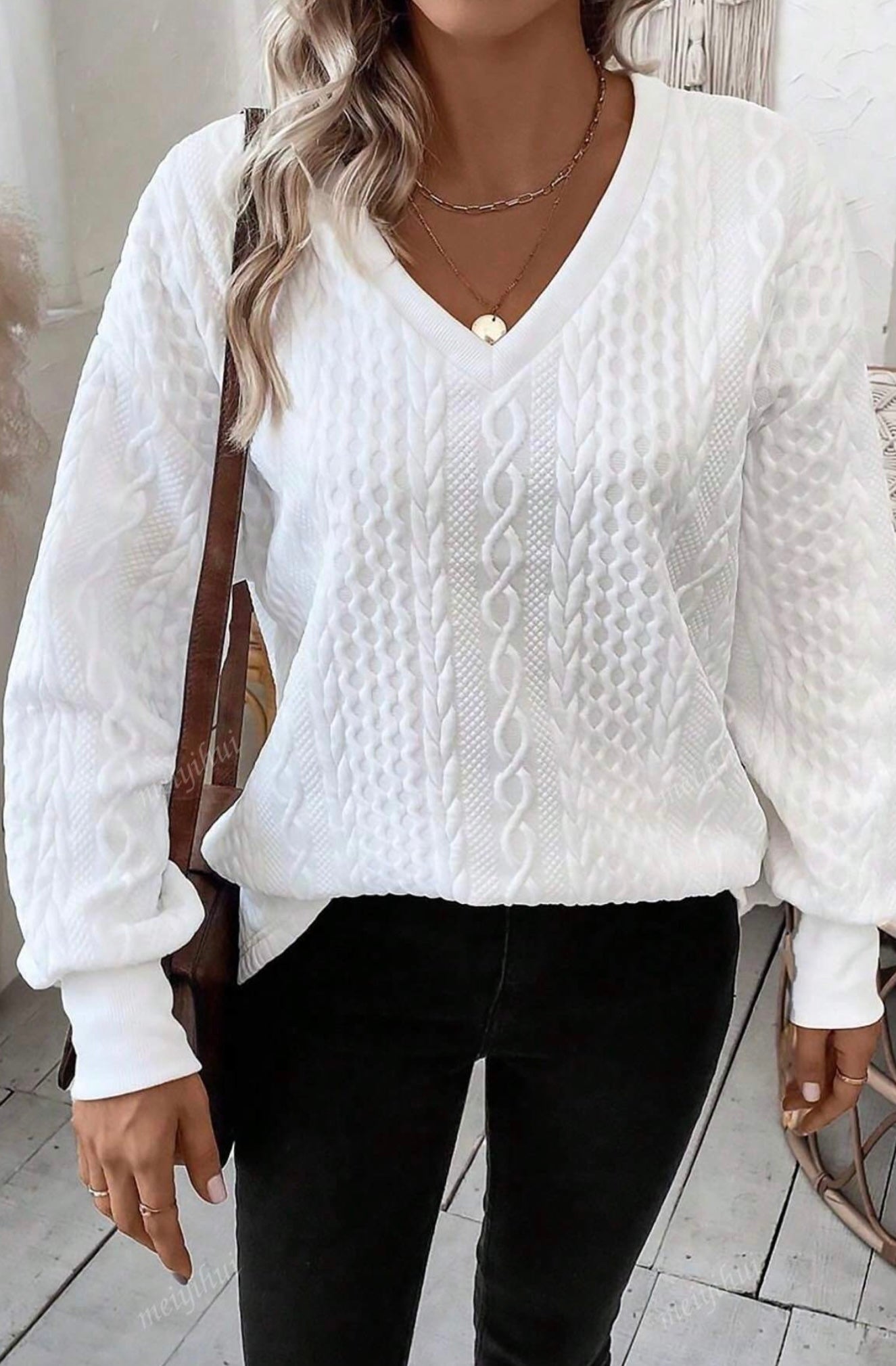 SHEIN White Textured Pattern Sweatshirt Size 1XL (16)