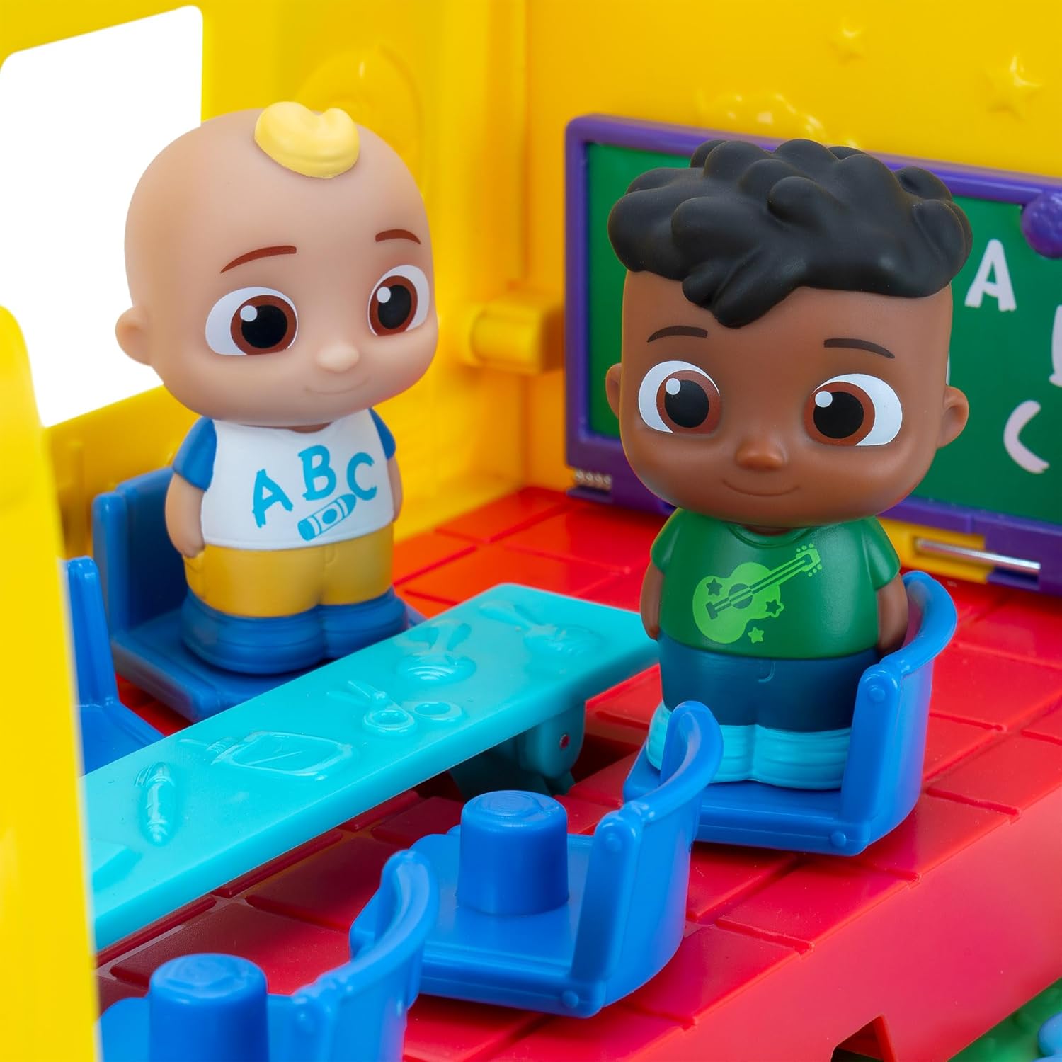 CoComelon Transforming School Time Bus 18m+