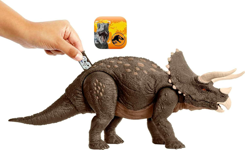 Jurassic World Habitat Defender Triceratops Dinosaur Toy