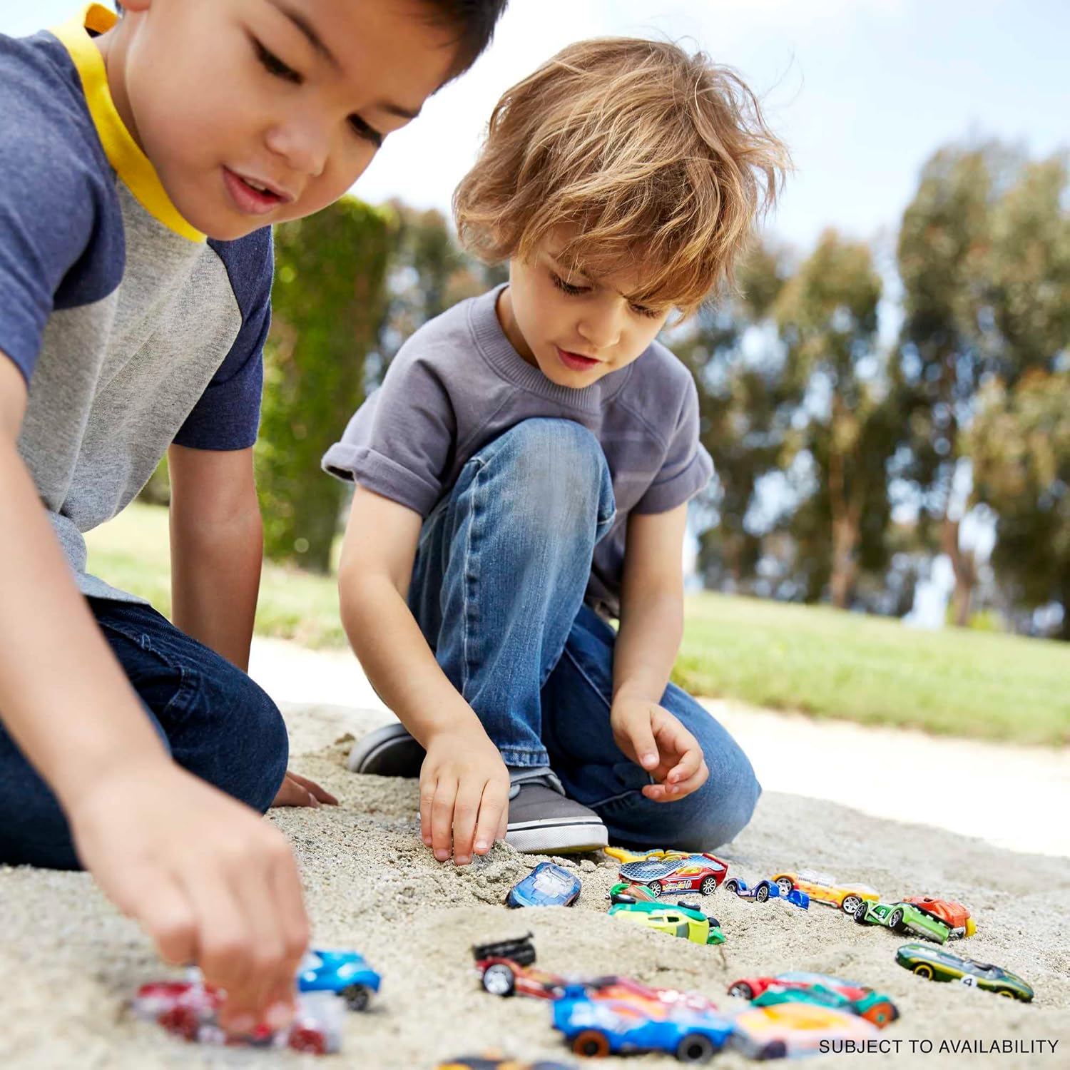 Hot Wheels Toy Cars & Trucks in 1:64 Scale 3+