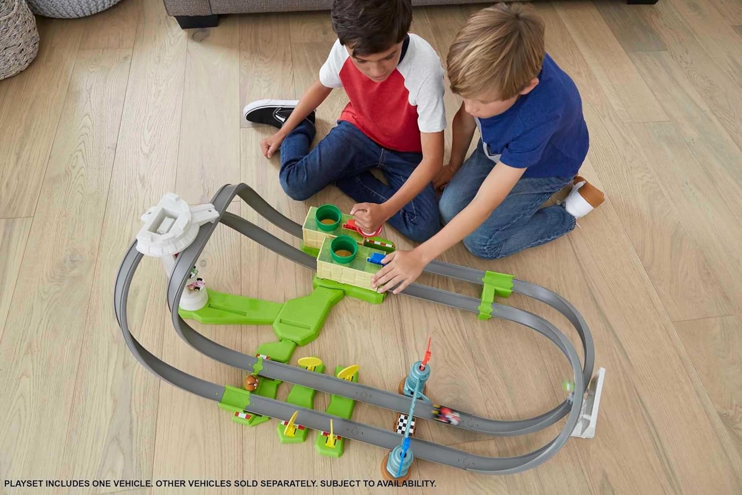 Hot Wheels Mariokart Mario Circuit Track Set