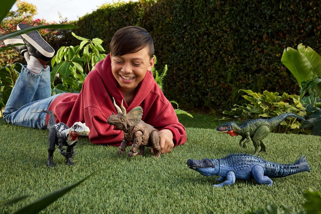 Mattel Jurassic World Rebirth Gigantic Thrashers Eotriceratops Dinosaur Figure Toy