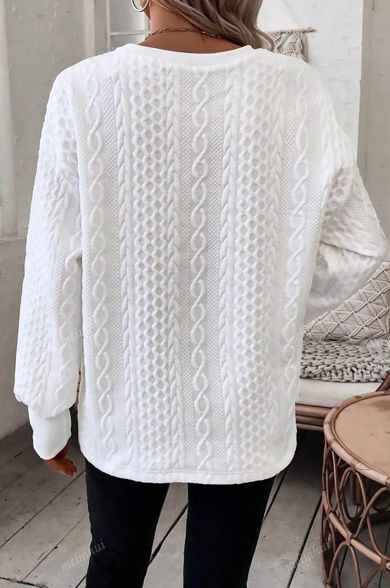SHEIN White Textured Pattern Sweatshirt Size 1XL (16)