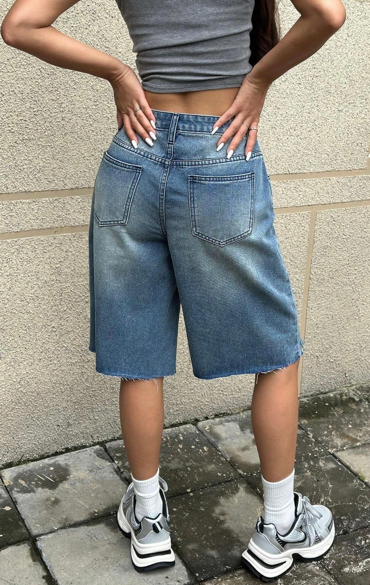 SHEIN Light Wash Denim Shorts Size 10 (28)