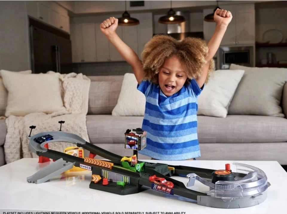Disney Cars Piston Cup Action Speedway Race Track Playset 4+